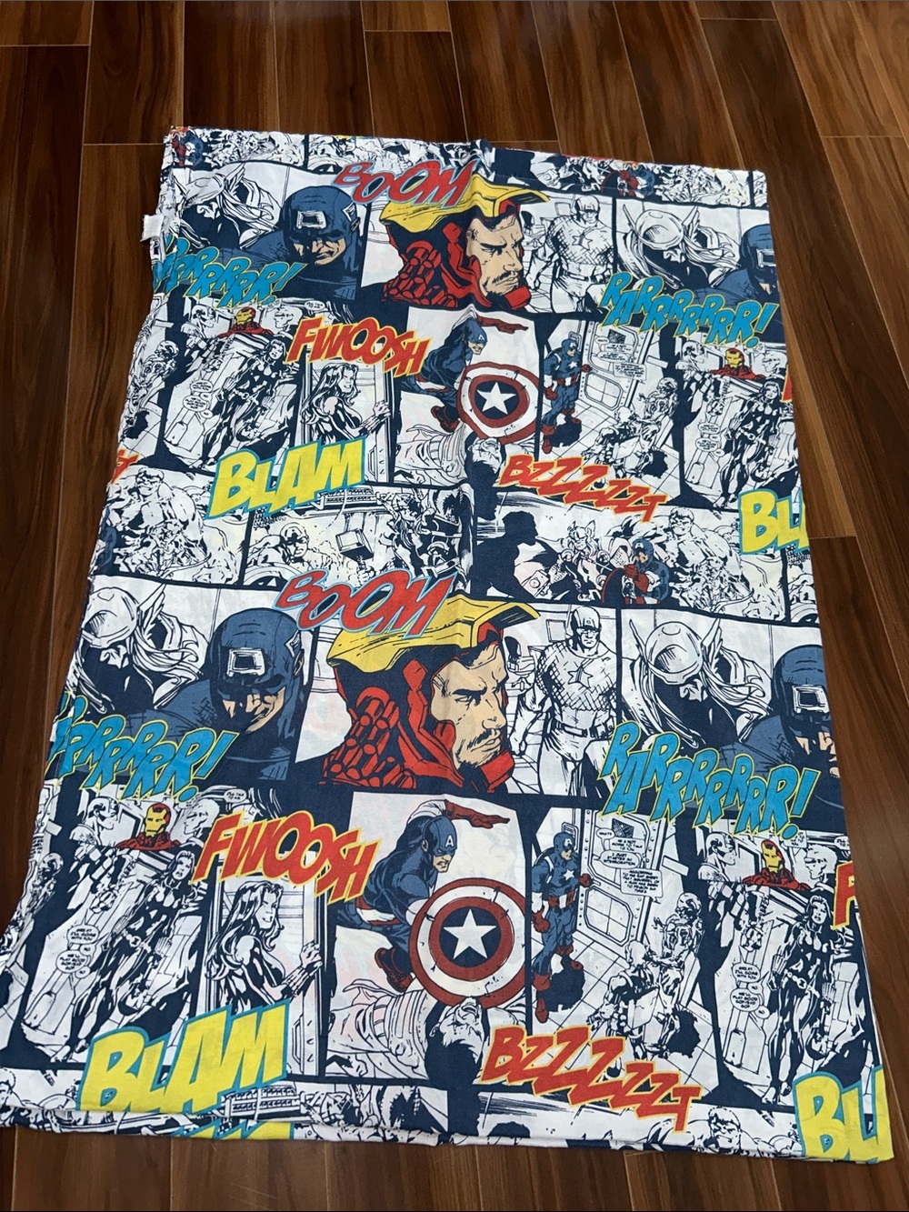 Twin size Marvel Avengers flat sheet